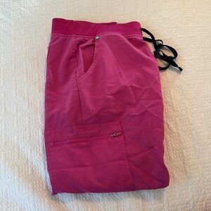 Zamora Figs Joggers Women’s petite- L